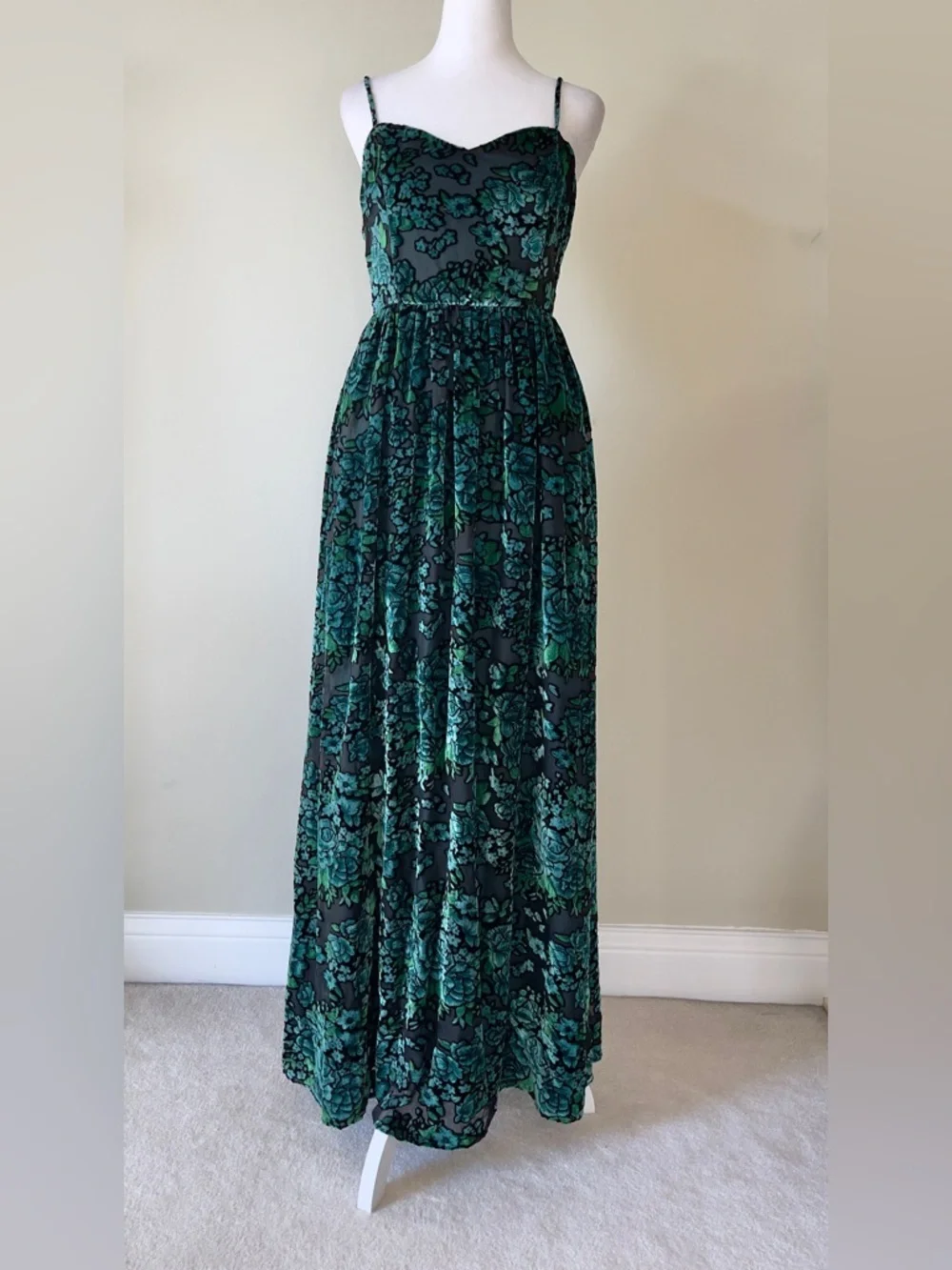 Lulus Minka Emerald Green Floral Velvet Burnout Spaghetti Straps Maxi Dress NWOT - Picture 6 of 11